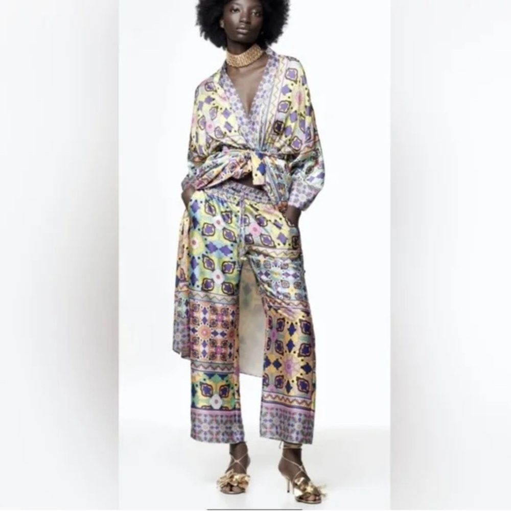 NWT - Zara Printed Kimono - XS/S - Blogger Fave - Picture 3 of 11